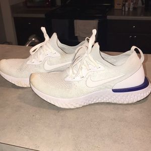 Nike sneakers size 7